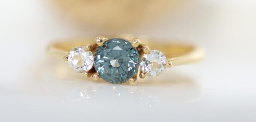 Teal sapphire ring gold